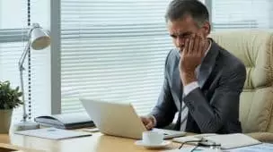 O custo e a quantidade de impostos podem dificultar a operação de empresas internacionais no Brasil